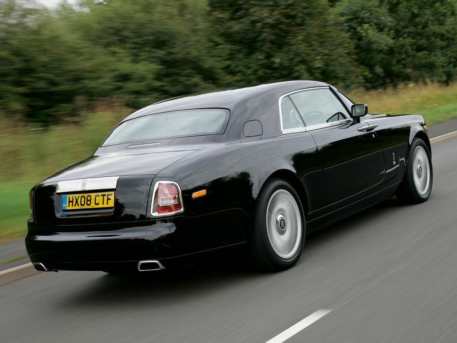  Rolls-Royce Phantom Coupe 2009 года  (UK) (фото 6 из 9)